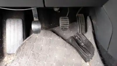 Здавання транспортного засобу renault megane ii berlina 5p k9k722 року 2002 потужний k9k722