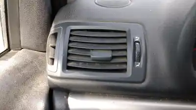 Здавання транспортного засобу renault clio ii fase ii (b/cb0) d4f712 року 2001 потужний d4f712