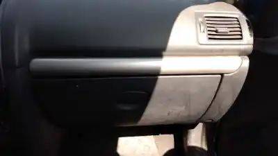 Здавання транспортного засобу renault clio ii fase ii (b/cb0) d4f712 року 2001 потужний d4f712