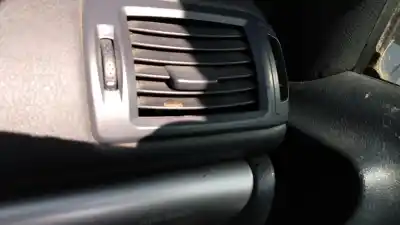 Здавання транспортного засобу renault clio ii fase ii (b/cb0) d4f712 року 2001 потужний d4f712
