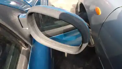Здавання транспортного засобу renault clio ii fase ii (b/cb0) d4f712 року 2001 потужний d4f712