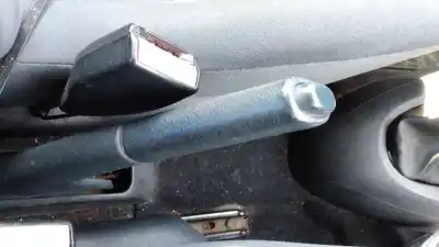 Здавання транспортного засобу renault clio ii fase ii (b/cb0) d4f712 року 2001 потужний d4f712