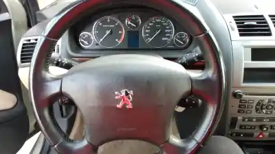 Здавання транспортного засобу peugeot 407 sw (6e_) 2.0 hdi 135 року 2004 потужний rhrdw10bted4