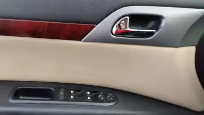 Здавання транспортного засобу peugeot 407 sw (6e_) 2.0 hdi 135 року 2004 потужний rhrdw10bted4