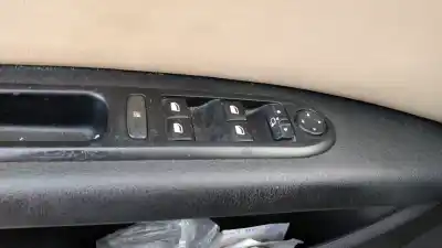 Здавання транспортного засобу peugeot 407 sw (6e_) 2.0 hdi 135 року 2004 потужний rhrdw10bted4
