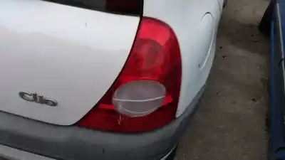 Здавання транспортного засобу renault clio ii fase ii (b/cb0) d7f726 року 1998 потужний d7f726