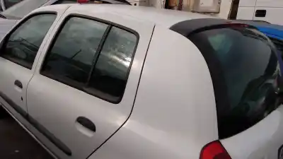 Здавання транспортного засобу renault clio ii fase ii (b/cb0) d7f726 року 1998 потужний d7f726