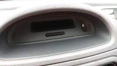 Здавання транспортного засобу renault clio ii fase ii (b/cb0) d7f726 року 1998 потужний d7f726
