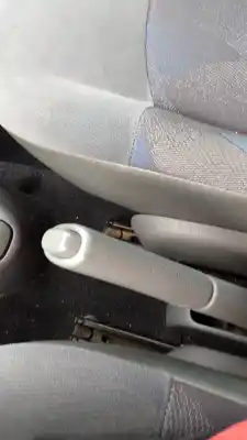 Здавання транспортного засобу renault clio ii fase ii (b/cb0) d7f726 року 1998 потужний d7f726
