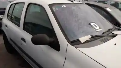 Здавання транспортного засобу renault clio ii fase ii (b/cb0) d7f726 року 1998 потужний d7f726