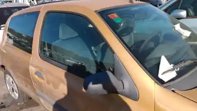 Здавання транспортного засобу renault clio ii fase ii (b/cb0) d7f720 року 1998 потужний d7f720