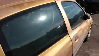 Здавання транспортного засобу renault clio ii fase ii (b/cb0) d7f720 року 1998 потужний d7f720