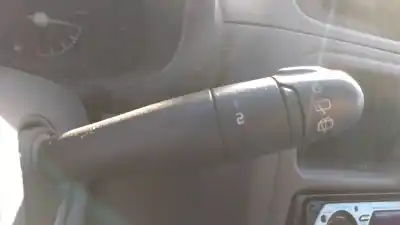 Здавання транспортного засобу renault clio ii fase ii (b/cb0) d7f720 року 1998 потужний d7f720