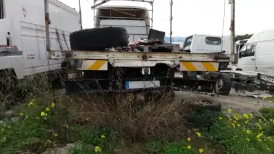 Scrapping Vehicle renault midlum dci6wj01 of the year 2000 powered dci6wj01