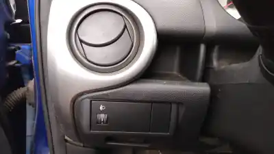 Sloopvoertuig mazda 2 berlina (de) zjve van het jaar 2007 aangedreven zjve
