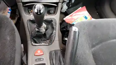 Здавання транспортного засобу renault laguna ii (bg0/1_) 1.9 dci (bg0e) року 2001 потужний f9q752