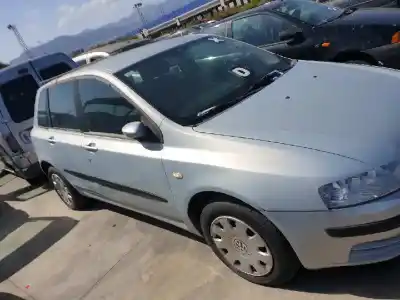 Scrapping Vehicle fiat stilo (192) 192a1000 of the year 2002 powered 192a1000