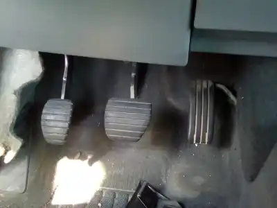 Veículo de Sucata renault espace iv (jk0/1_) 2.2 dci (jk0h) do ano 2005 alimentado g9t742