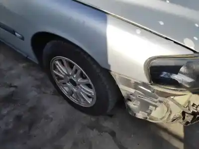 Veicolo di demolizione volvo s60 i (384) 2.4 d dell'anno 2001 alimentato d5244t2