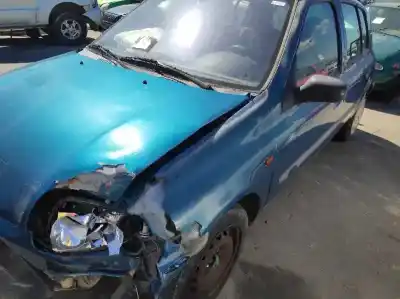 Здавання транспортного засобу renault clio ii fase ii (b/cb0) d7f726 року 1998 потужний d7f726