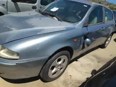 Здавання транспортного засобу alfa romeo 147 (190) 937a2000 року 2003 потужний 937a2000