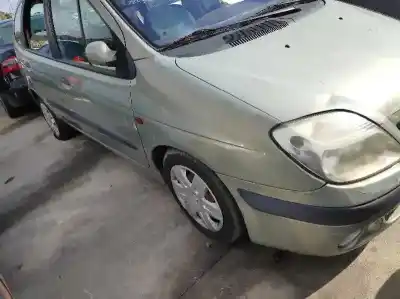 Scrapping Vehicle renault scenic (ja..) f9q744 of the year 2005 powered f9q744