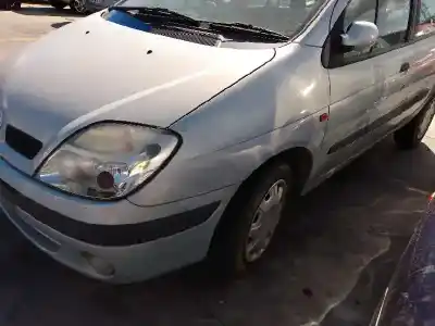 Здавання транспортного засобу renault scenic i (ja...) k7m700 року 2001 потужний 