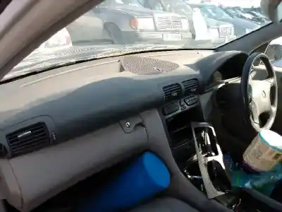 Утилизация автомобиля mercedes-benz clase c (w203) c 200 kompressor (203.042) года 2002 питание m271940