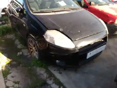 Здавання транспортного засобу fiat grande punto (199) 199a5000 року 2006 потужний 199a5000