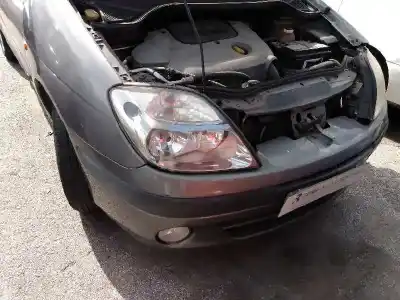 Veicolo di demolizione RENAULT SCÉNIC I MONOSPACE (JA0/1_, FA0_) 1.9 DTI (JA0N) dell'anno 1999 alimentato F9Q736
