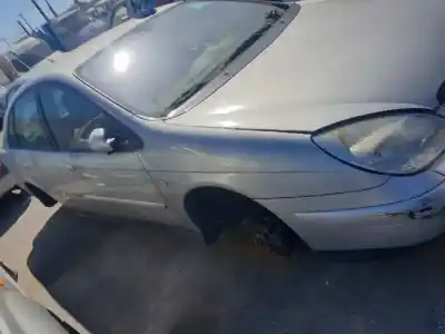 Veículo de Sucata citroen c5 berlina xfxes9j4s do ano 2001 alimentado xfxes9j4s