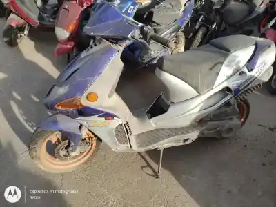 Veículo de Sucata derbi predator 50 49 cm3 do ano 2002 alimentado 
