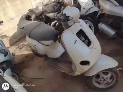 Здавання транспортного засобу piaggio (vespa) et2 49 cm3 року 2000 потужний 