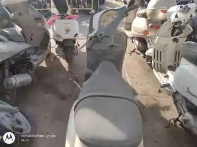 Здавання транспортного засобу piaggio (vespa) et2 49 cm3 року 2000 потужний 