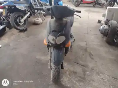 Véhicule à la ferraille aprilia                                            rally 50                                                                                                                                                                                                                                                   50 cm3                                                                                                                                                                                                                                                     de l'année 2000 alimenté 
