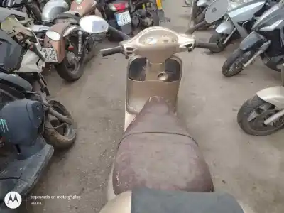 Veicolo di demolizione piaggio (vespa) et4 124 cm3 dell'anno 2002 alimentato 