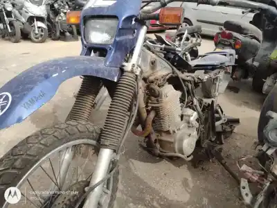 Véhicule à la ferraille yamaha xt 350/600 / tt 600 xt 600 e   (dj02) de l'année 2001 alimenté 