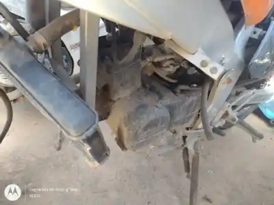 Véhicule à la ferraille honda nsr 50 49 cm3 de l'année 2003 alimenté 