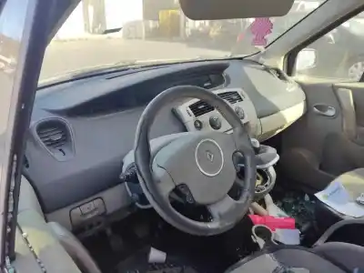 Veículo de Sucata renault scénic ii (jm0/1_) 1.5 dci (jm1e, jm16) do ano 0 alimentado k9k732
