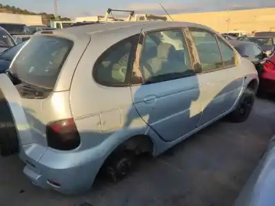 Veicolo di demolizione renault scenic rx4 (ja0) f4r746 dell'anno 2002 alimentato f4r746