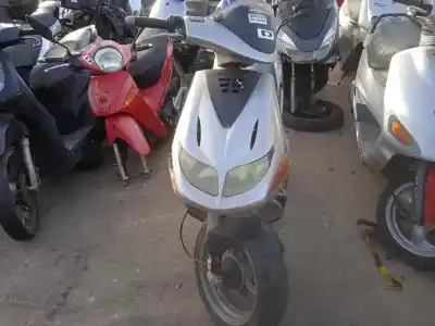 Veicolo di demolizione derbi                                              predator                                                                                                                                                                                                                                                   -                                                                                                                                                                                                                                                          dell'anno 2001 alimentato 