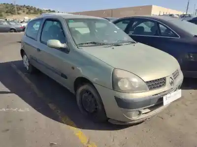 Scrapping Vehicle renault clio ii fase ii (b/cb0) g-d4f712 of the year 2001 powered d4f712
