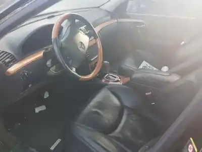Здавання транспортного засобу mercedes-benz clase s (w220) berlina m113960 року 2003 потужний m113960