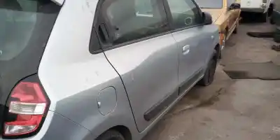 Здавання транспортного засобу renault twingo iii h4d 400 року 0 потужний h4d 400