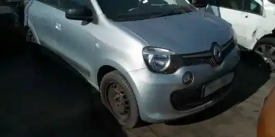 Здавання транспортного засобу renault twingo iii h4d 400 року 0 потужний h4d 400