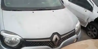 Здавання транспортного засобу renault twingo iii h4d 400 року 0 потужний h4d 400