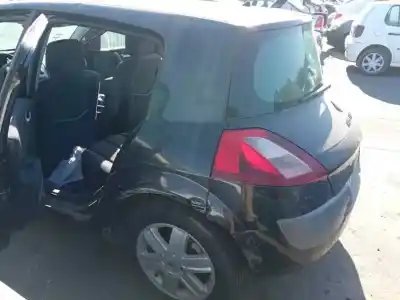 Scrapping Vehicle renault megane ii sedán (lm0/1_) 1.5 dci (lm0f, lm0t, lm2b) of the year 2005 powered k9k722