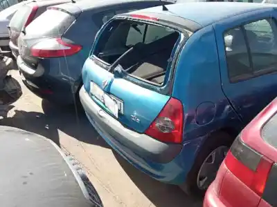 Sloopvoertuig renault clio ii fase ii (b/cb0) k9k700 van het jaar 2004 aangedreven k9k700