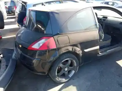 Scrapping Vehicle renault megane ii sedán (lm0/1_) 1.5 dci (lm02, lm13, lm2a) of the year 2004 powered k9k728
