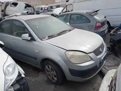 Здавання транспортного засобу kia rio (jb) g4ee року 0 потужний g4ee